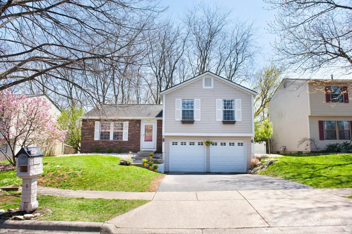 Property Photo:  3943 Cedric Lane  OH 43016 