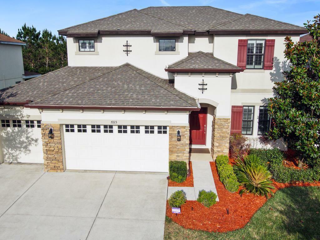 Property Photo: 7223 Peregrina Loop FL 33545