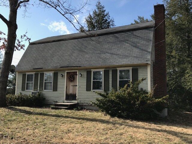 Property Photo:  12 Hildreth Drive  NH 03052 