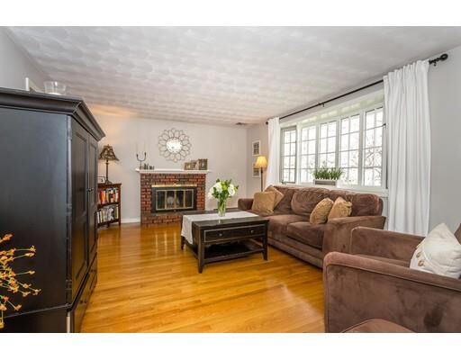 Property Photo:  7 Glendale Way  MA 02021 