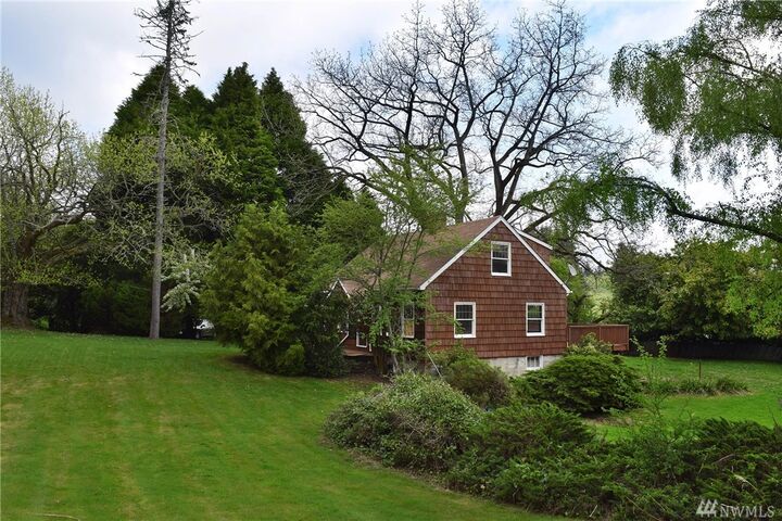 Property Photo: 18710 Vashon Hwy SW WA 98070