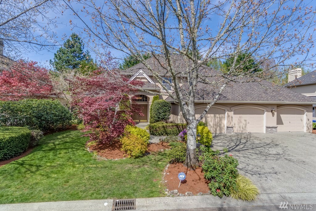 Property Photo:  27210 SE 26th Place  WA 98075 