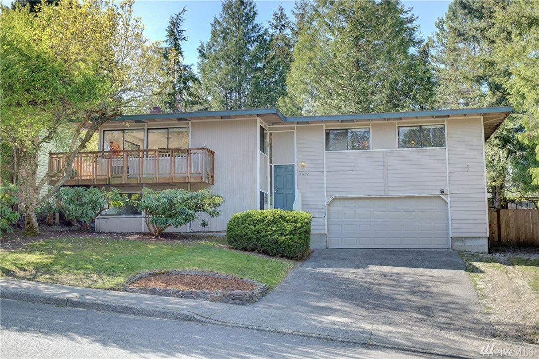 Property Photo:  2607 Panaview Blvd  WA 98203 