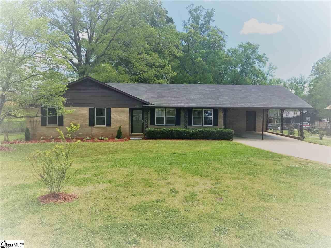 Property Photo: 1409 Springfield Road SC 29316
