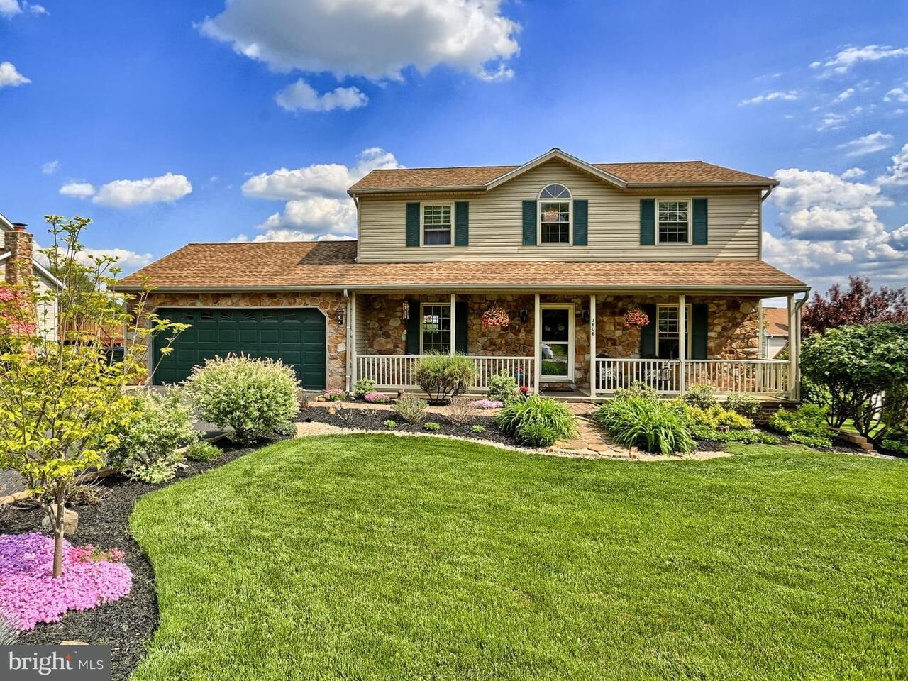 Property Photo: 3606 Coventry Court PA 17406