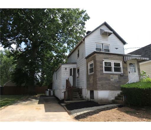 Property Photo:  82 Linden Street  NJ 08863 