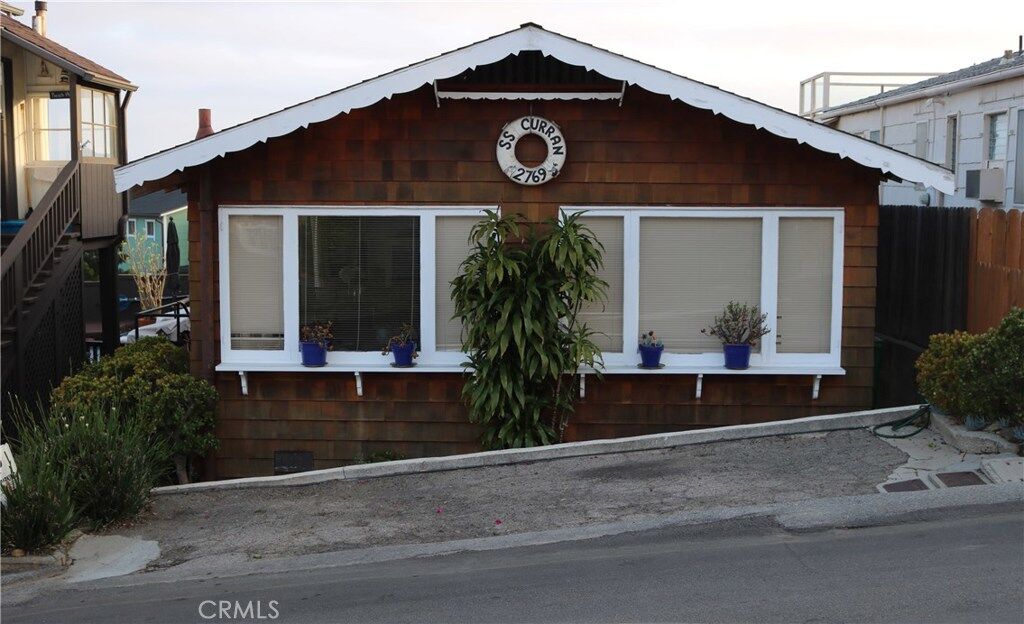 Property Photo: 2770 S Coast Highway CA 92651