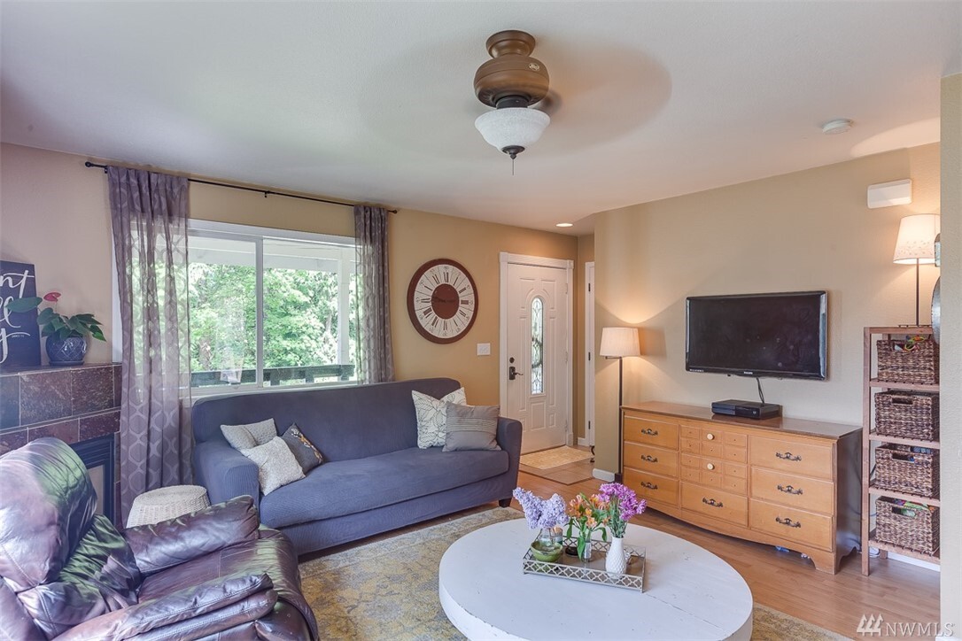 Property Photo:  2061 Wagner Rd  WA 98282 
