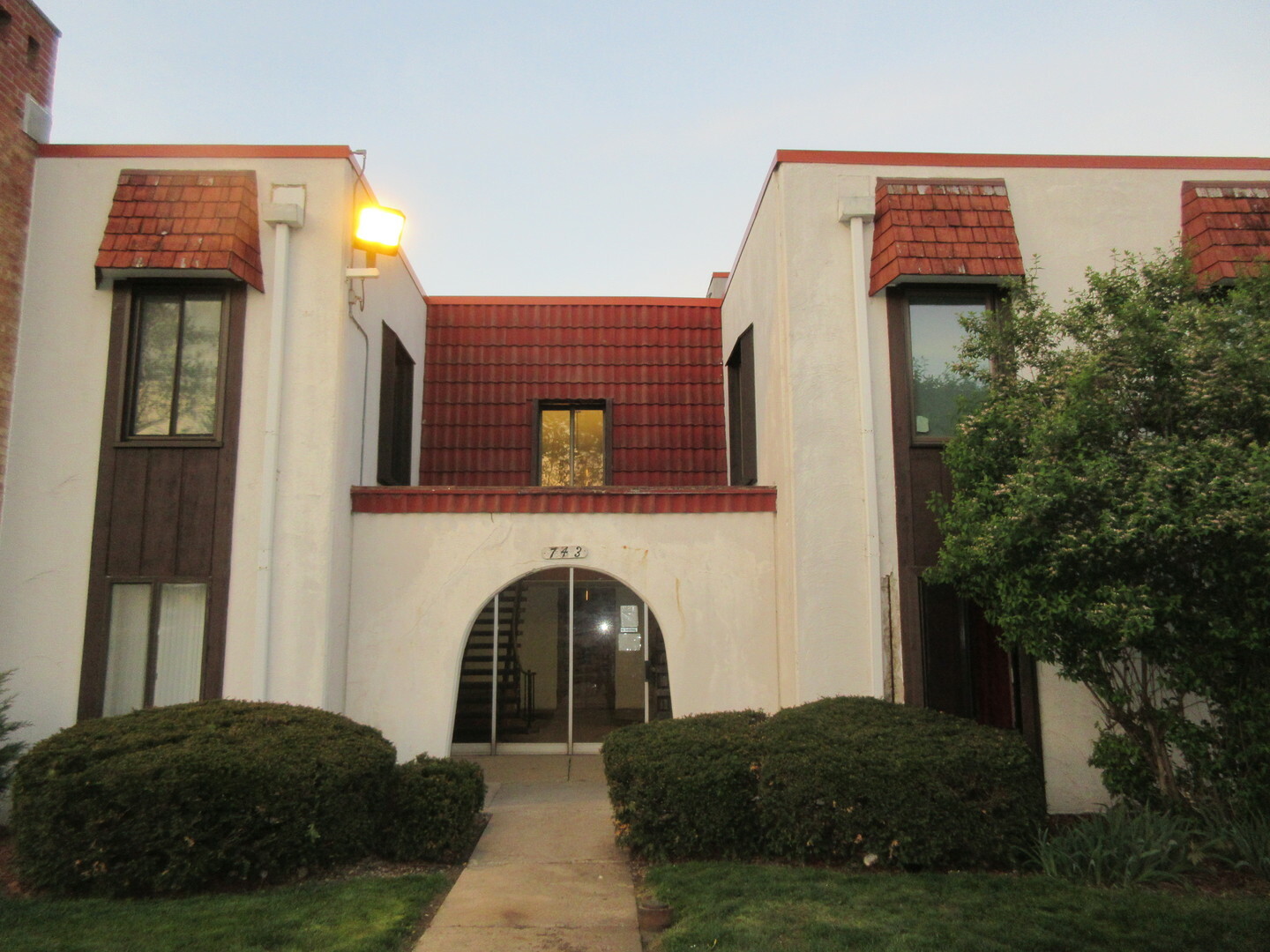 Property Photo: 743 Fullerton Avenue 110 IL 60139