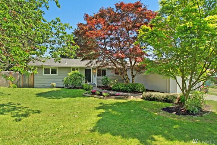 Property Photo:  19536 55th Ave NE  WA 98028 