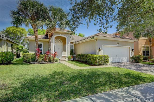 Property Photo:  19397 Stonebrook St  FL 33332 