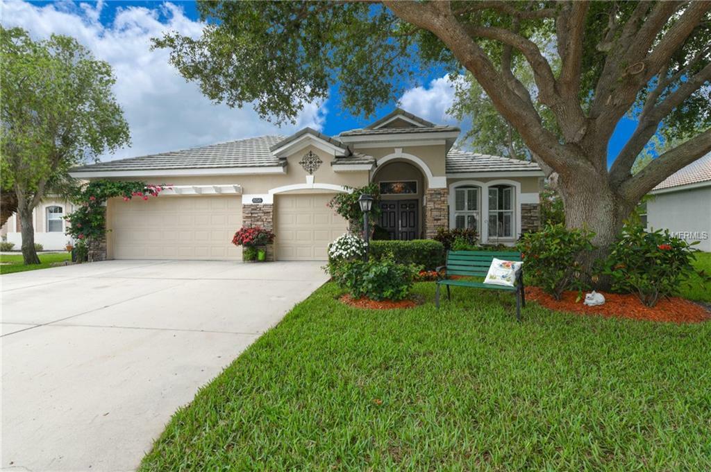 Property Photo:  858 Oak Briar Lane  FL 34229 