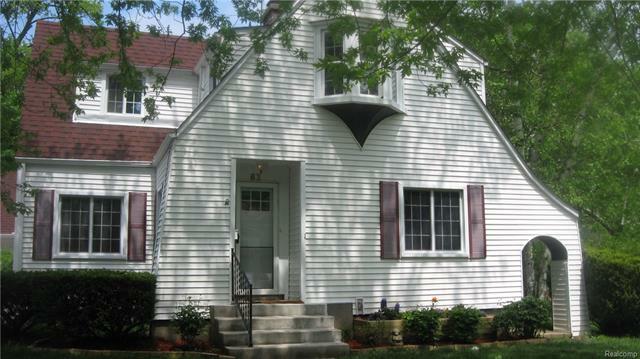 Property Photo: 62 Wenonah Drive MI 48341