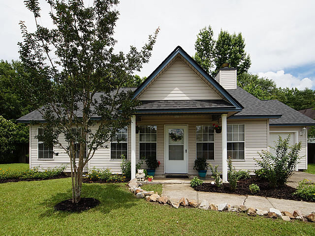 Property Photo:  114 Black Walnut Drive  SC 29483 