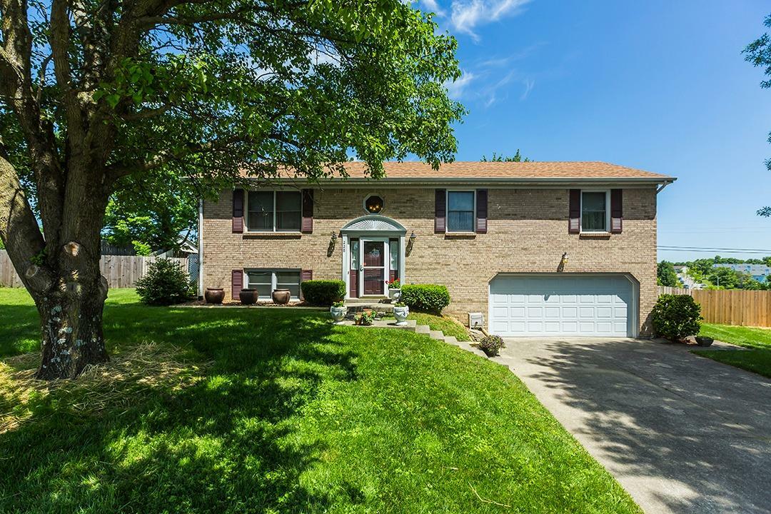 Property Photo: 228 Saratoga Circle KY 40475