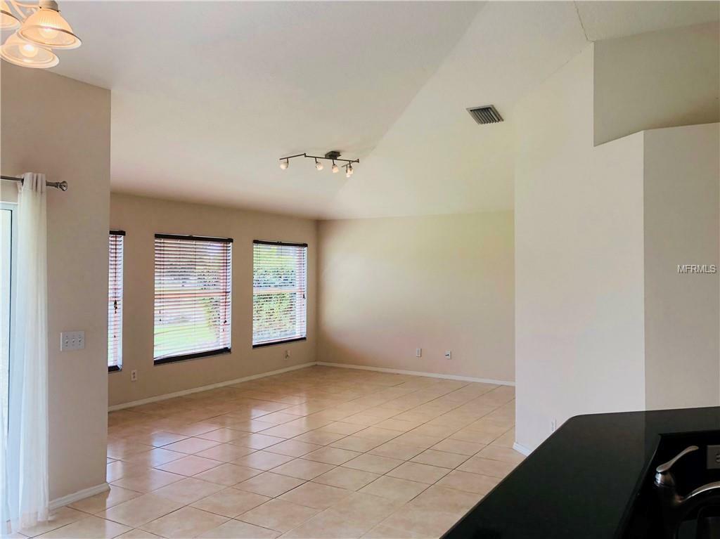 Property Photo:  6204 Weymouth Drive  FL 34238 