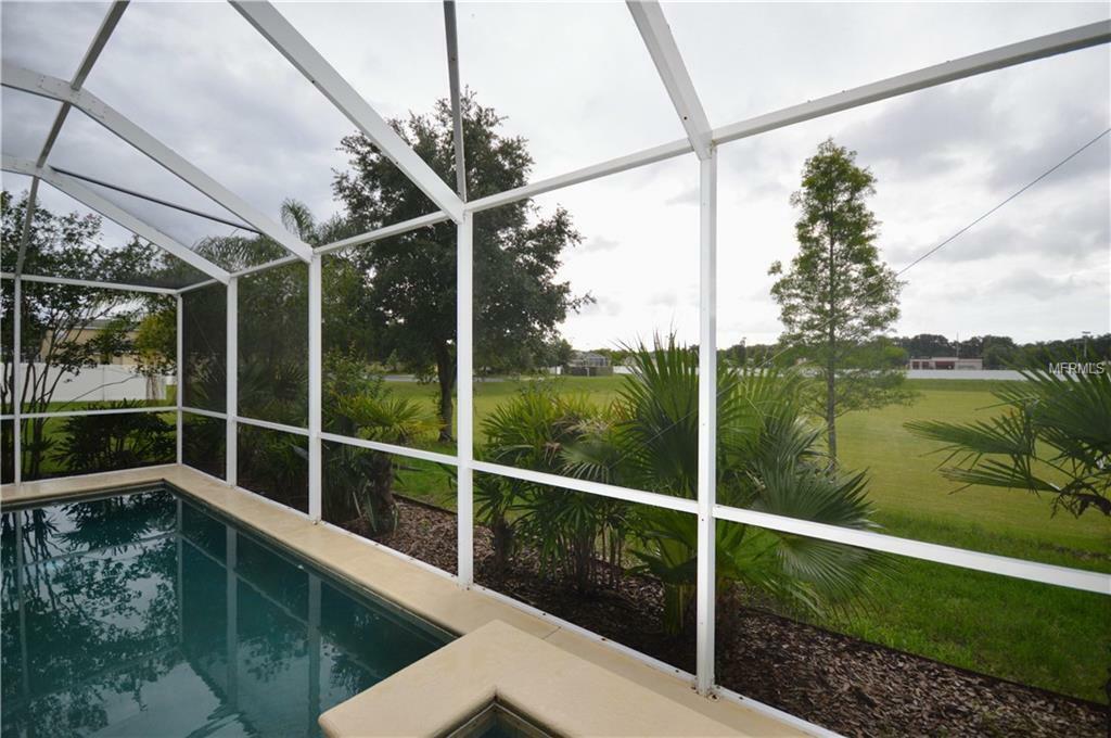 Property Photo:  2618 Bonterra Boulevard  FL 33594 