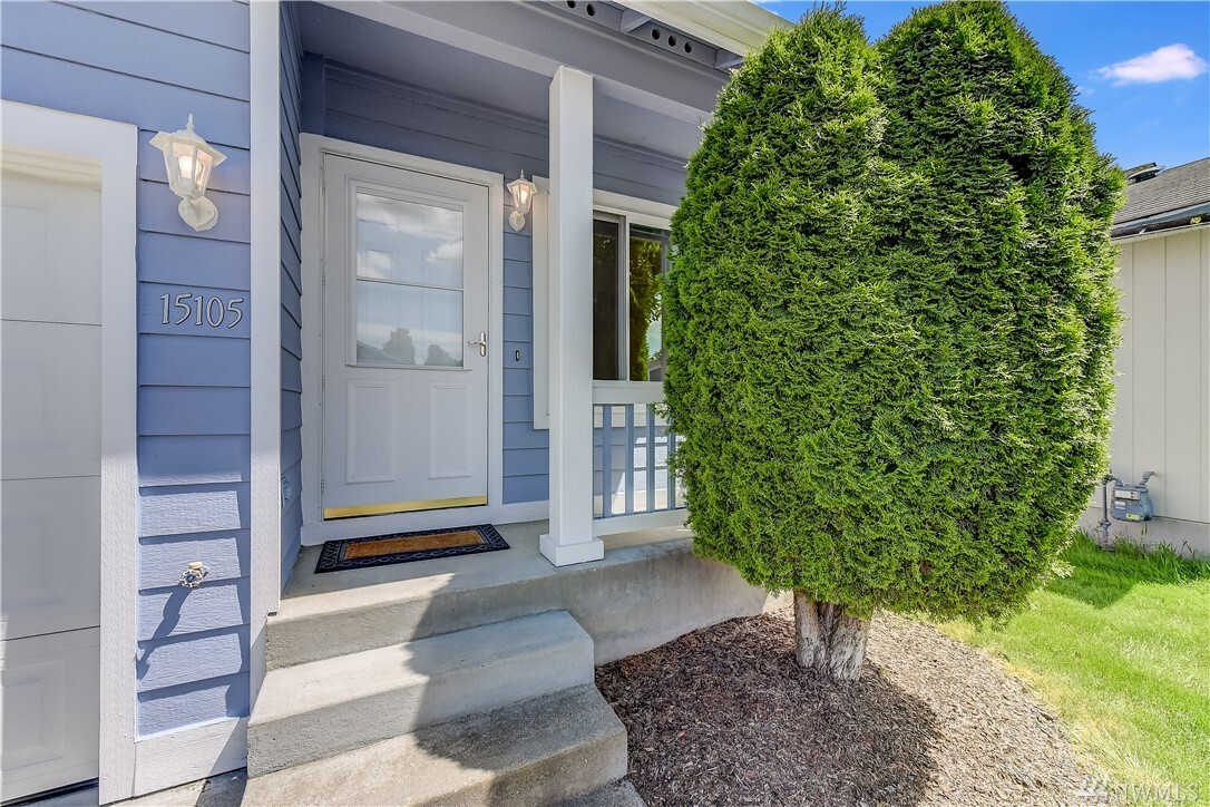 Property Photo: 15105 45th Drive NE WA 98271