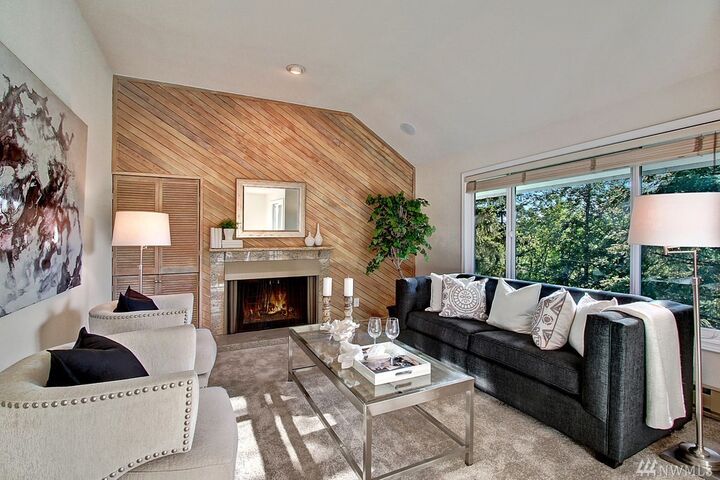 Property Photo:  3828 Lake Washington Blvd SE 4B  WA 98006 