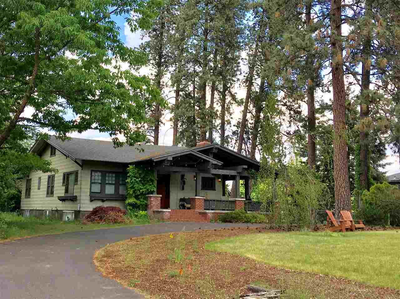 Property Photo: 306 W Graves Rd WA 99218