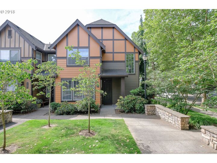 718 NE 70th Ave  Hillsboro OR 97124 photo