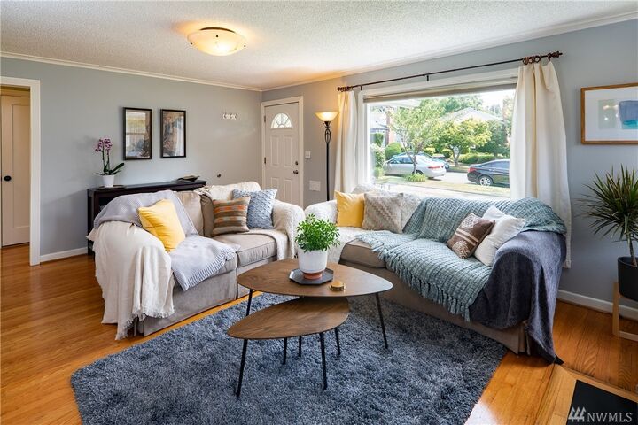 Property Photo: 8247 Densmore Ave N WA 98103