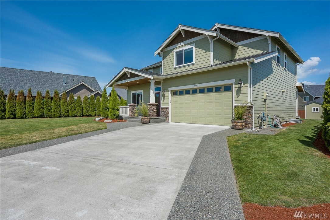 Property Photo:  5440 Cirrus Ct  WA 98248 