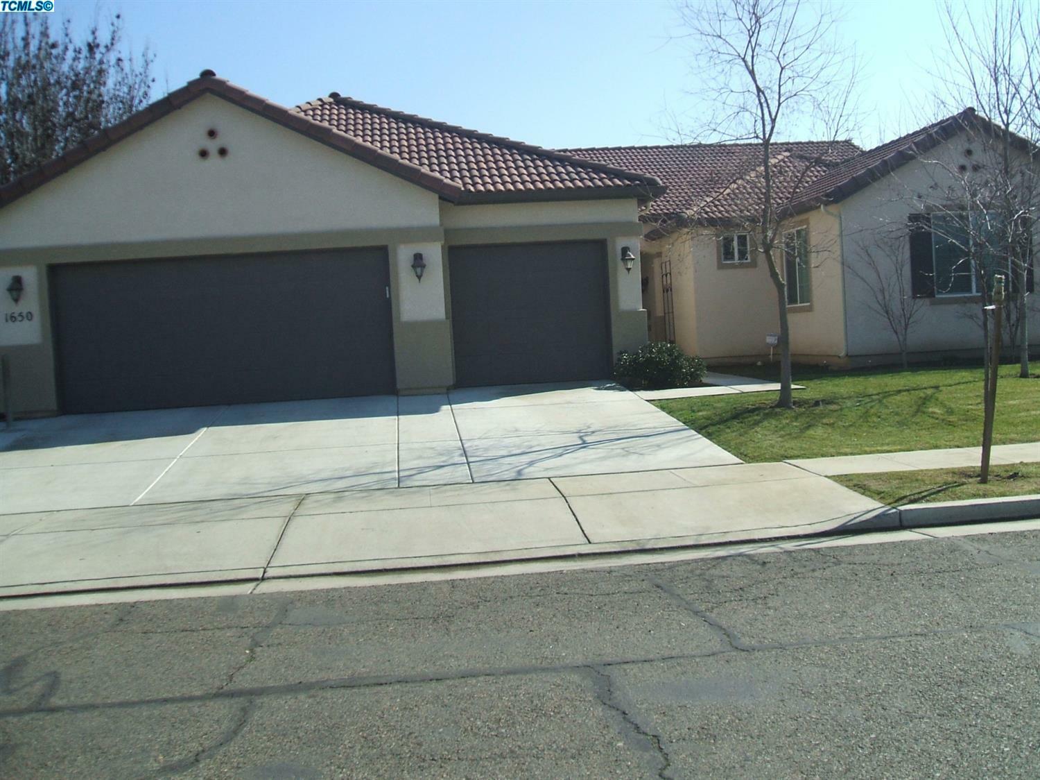 1650 Champagne Street  Tulare CA 93274 photo