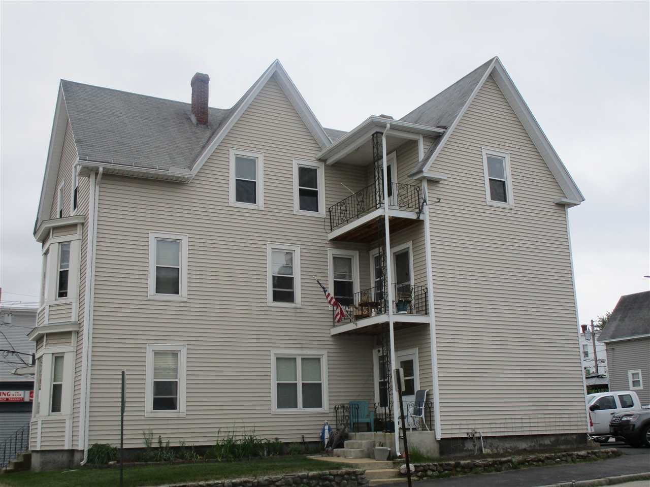 Property Photo:  140 Kelley Street 3  NH 03102 