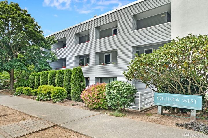 Property Photo:  4557 45th Ave SW 301  WA 98116 
