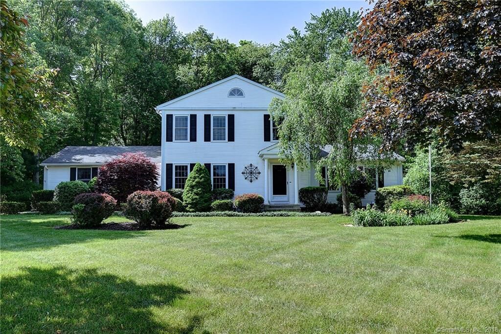 Property Photo: 70 Masters Way CT 06040