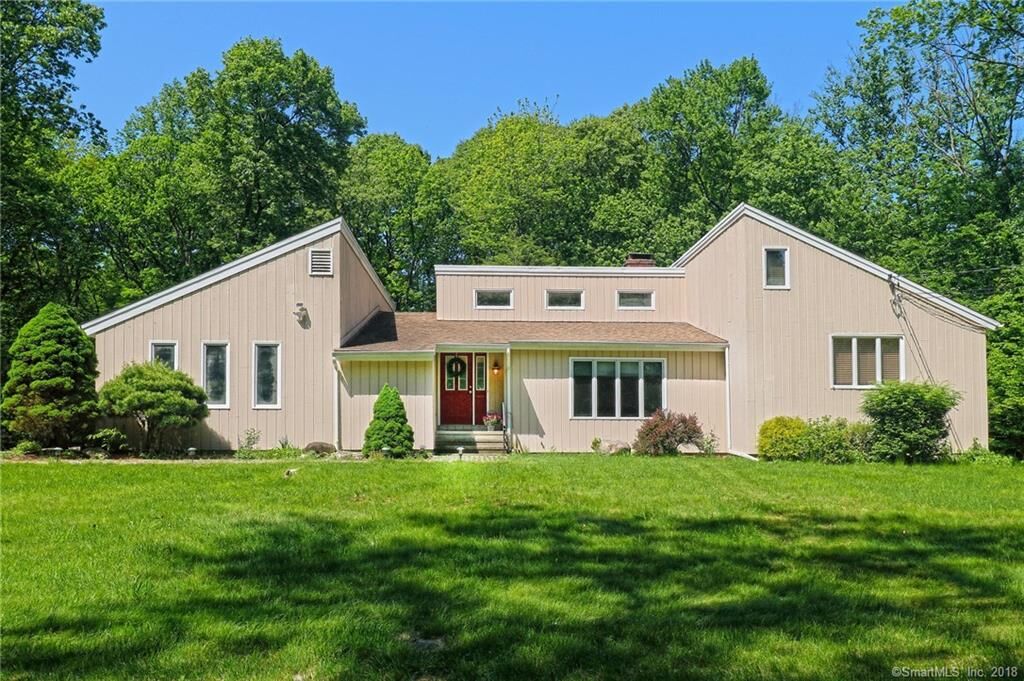 Property Photo:  36 Old Barnabas Road  CT 06525 