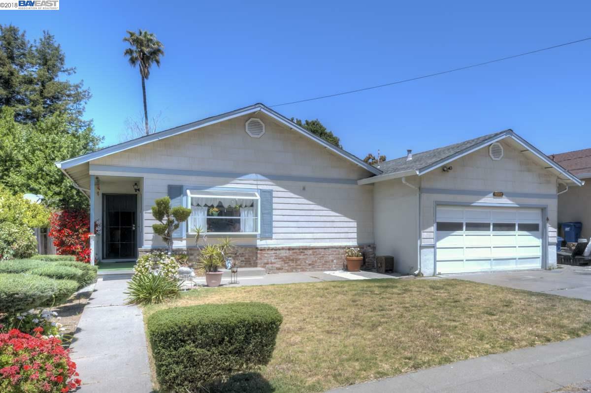 Property Photo:  41528 Denise St  CA 94539 