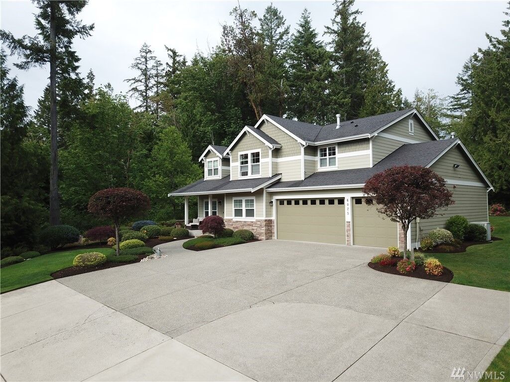 Property Photo:  