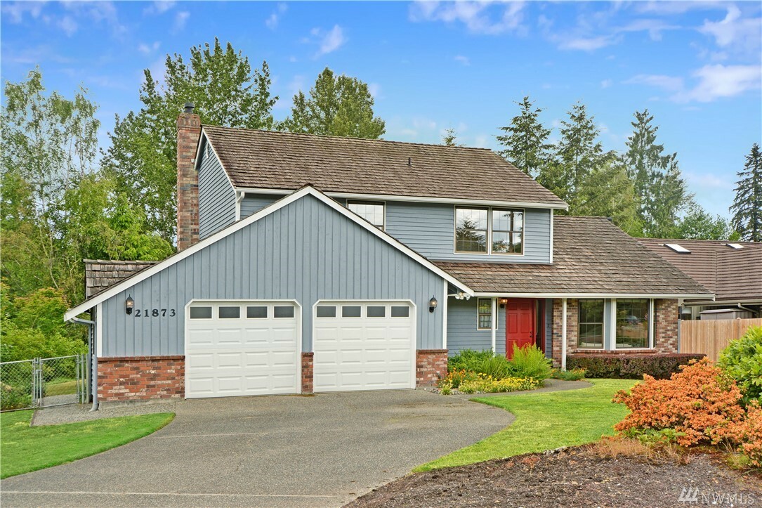 Property Photo: 21873 Oak Wy WA 98036