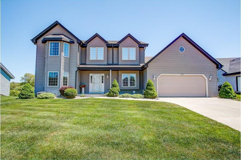 Property Photo:  9710 S Wintergreen Dr  WI 53154 