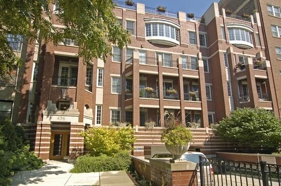 Property Photo: 436 Belmont Avenue 201 IL 60657
