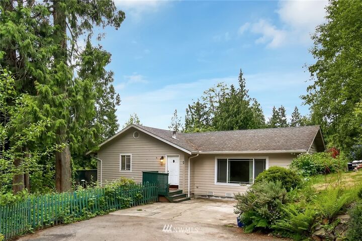 3055 Huckleberry Lane  Sedro Woolley WA 98284 photo