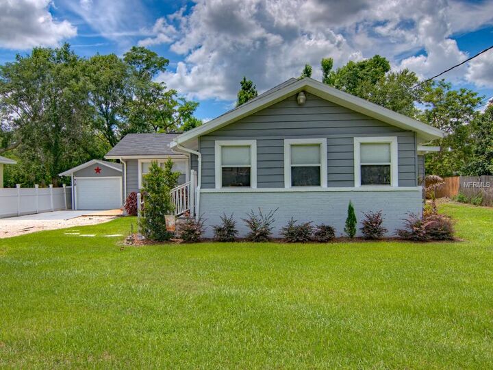 Property Photo:  910 Dennis Avenue  FL 32807 