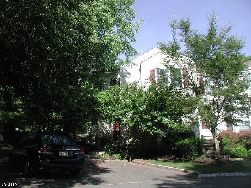 Property Photo:  433 Cardinal Ln  NJ 07921 