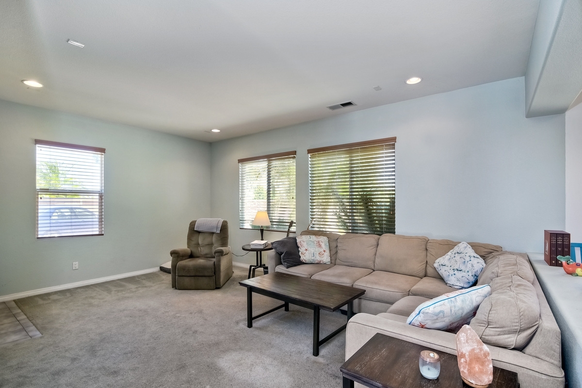 Property Photo:  396 Monte Vista Way  CA 92057 