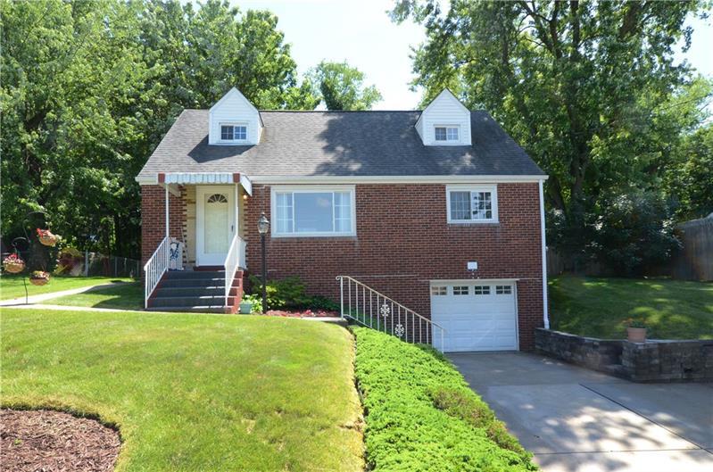 Property Photo: 131 Rosemont Drive PA 15108