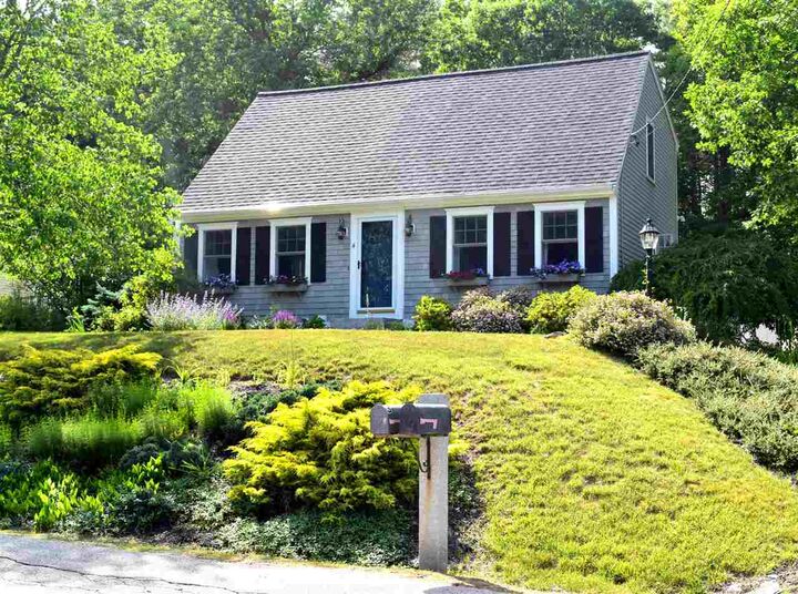 Property Photo:  4 Durell Drive  NH 03857 