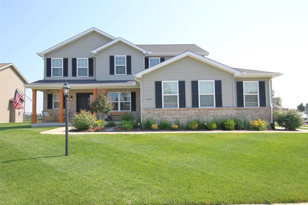 Property Photo:  4203 W Thistlewood  IL 61525 