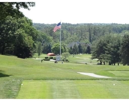 Property Photo:  4 Swan Lane 4  MA 01810 