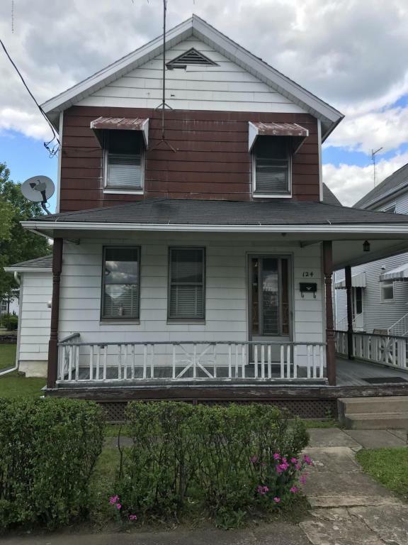 Property Photo:  124 Mooney Street  PA 18447 