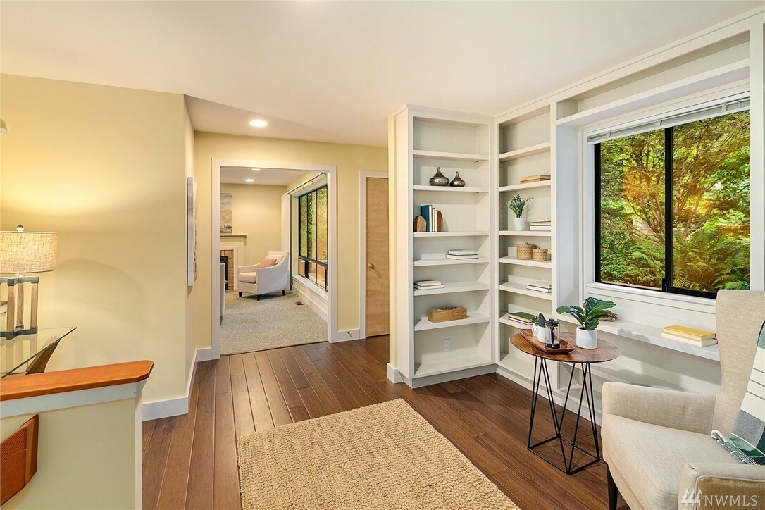 Property Photo: 4232 NE 88th St WA 98115