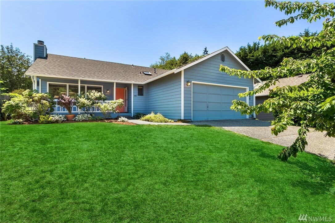 Property Photo:  8449 NE 143rd St  WA 98034 