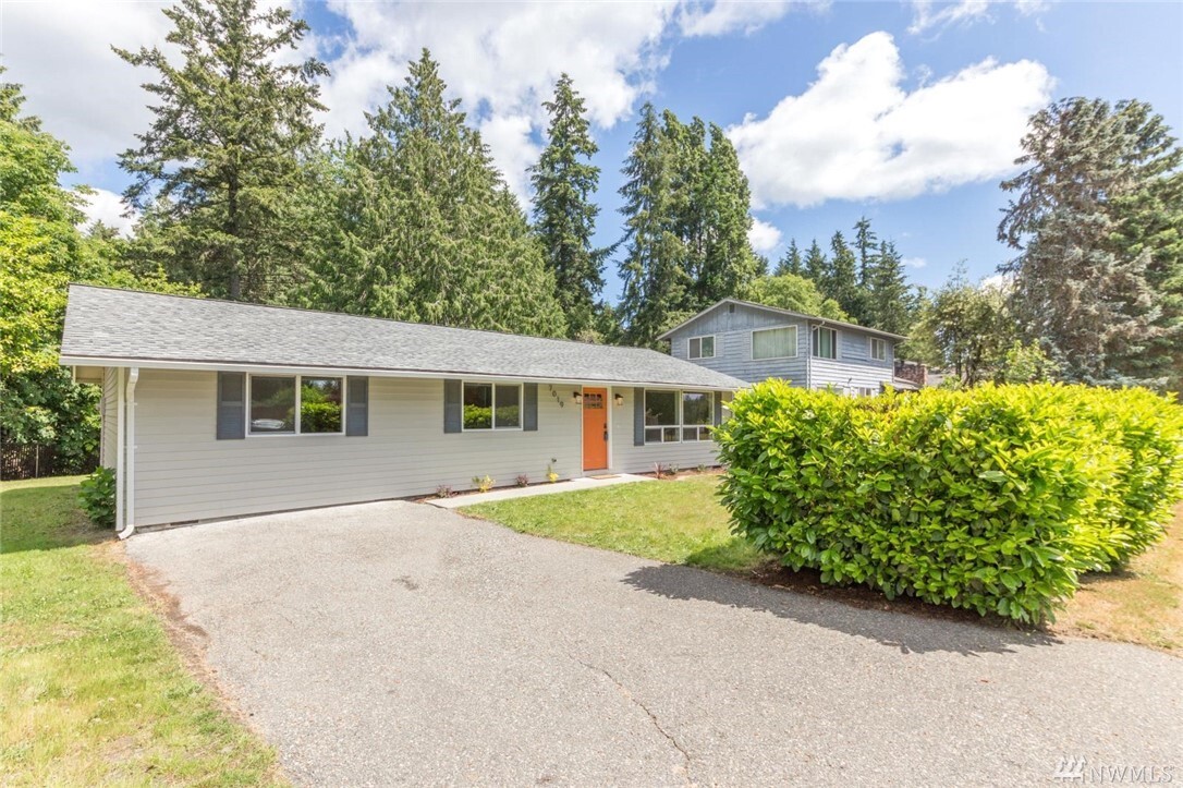 Property Photo: 7019 Parkdale Dr NW WA 98311