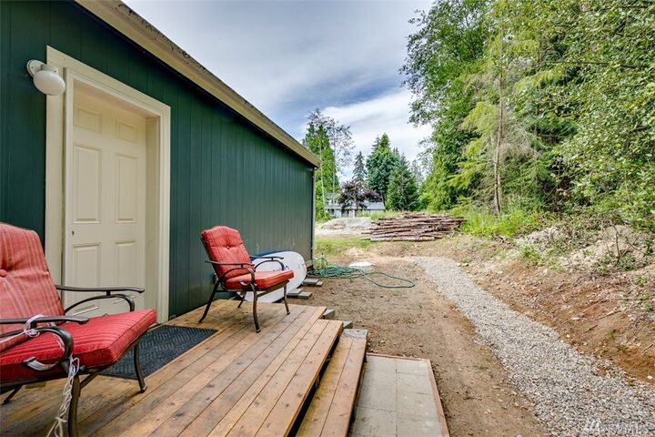 Property Photo: 21636 Howard Ave NE WA 98346